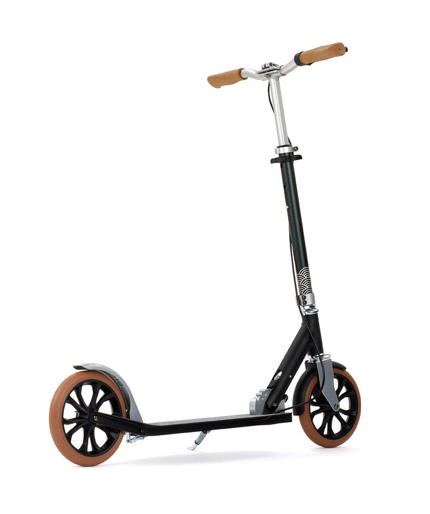 Frenzy 205mm Kaimana Recreational Scooter - Momma Trucker Skates