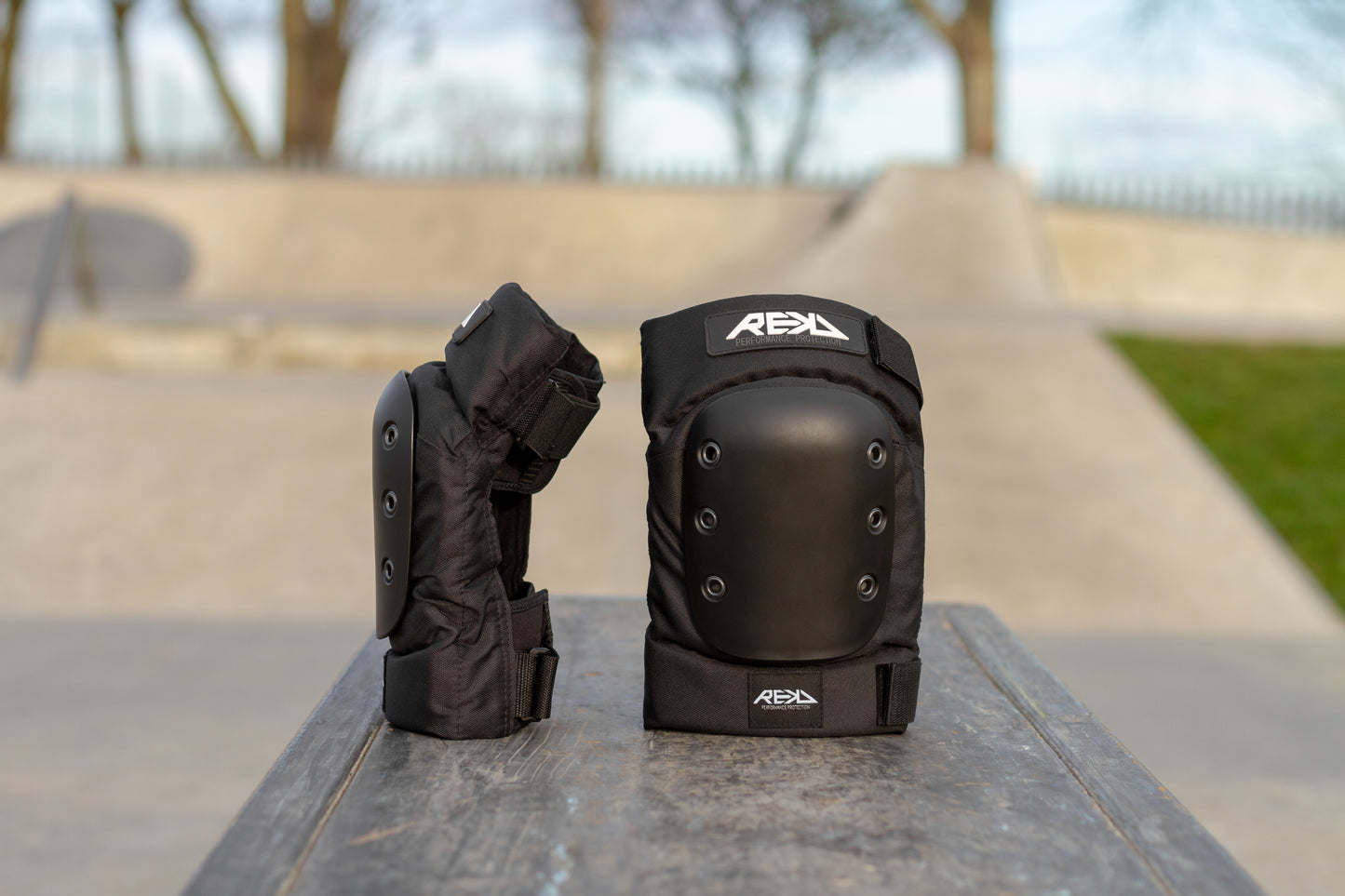 REKD Pro Ramp Knee Pads - Momma Trucker Skates