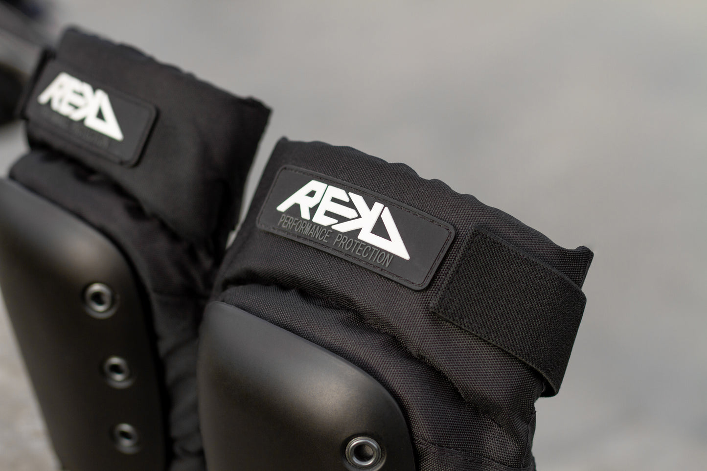 REKD Pro Ramp Knee Pads - Momma Trucker Skates