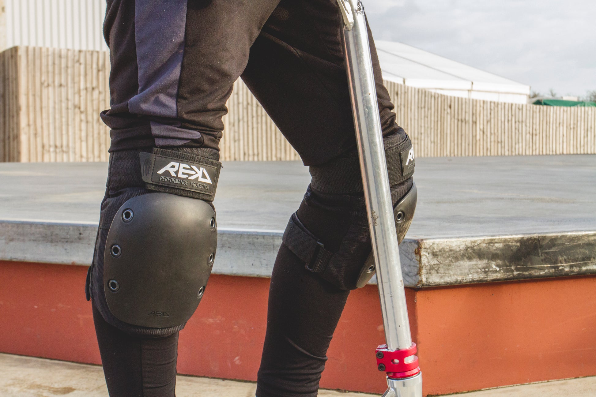 REKD Ramp Knee Pads - Momma Trucker Skates